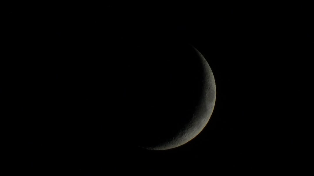 Young Lunar Regolith Shows Promise for Building Moon Base Infrastructure - Space Portal featured image