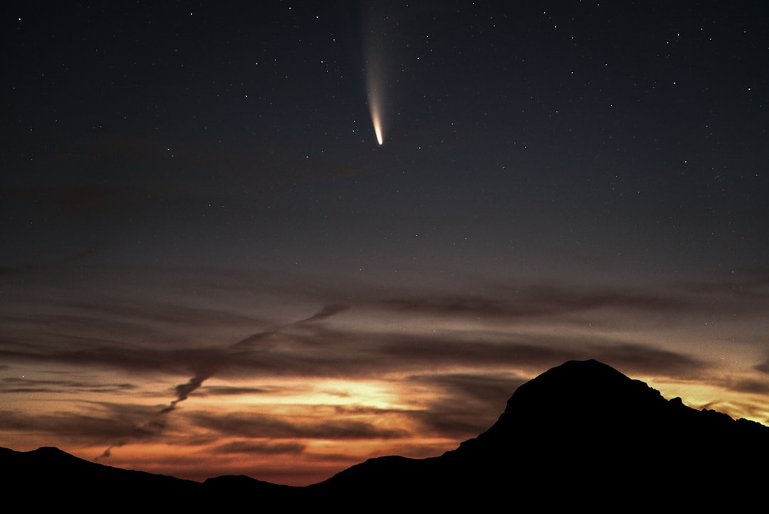 Distant Comet Visitor Originated From Exceptionally Frigid Stellar Environment - Space Portal featured image