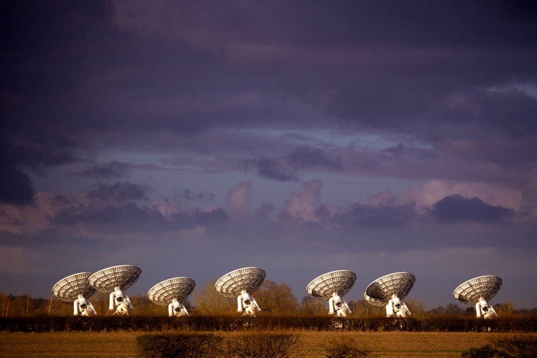 Stellar Explosion Yields Polarized Signals Captured by Radio Telescope Network - Space Portal featured image